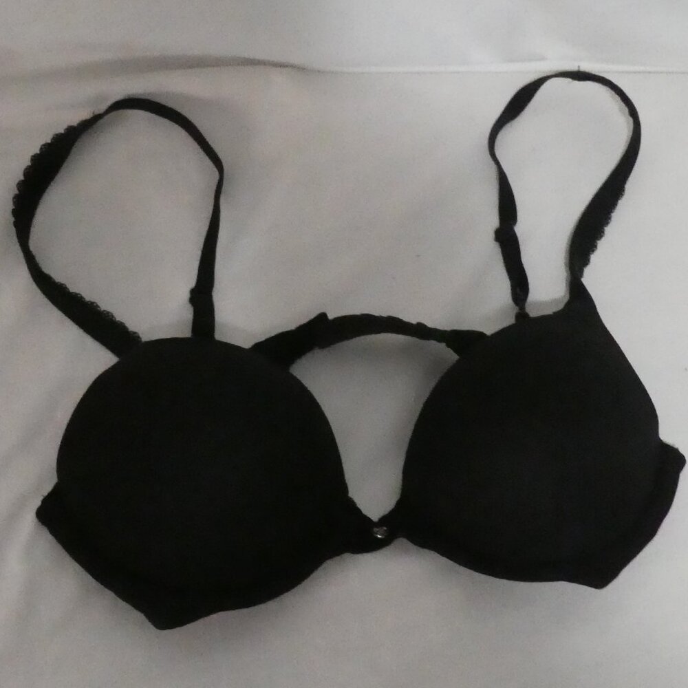 VICTORIA'S SECRET - Body By Victoria - Push-Up | 32C | Solid Black Push-Up Bra